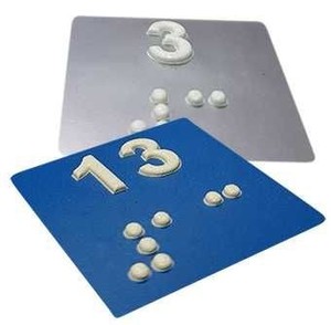 מדבקות ברייל ללחצני מעלית 2.5 × 2.5 ס"מ