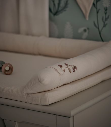 משטח החתלה עם מגן ראש לשידת החתלה מתערובת פשתן - פטל