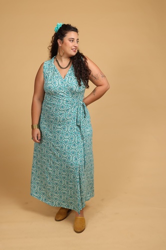 שמלת מעטפת מקסי Plus size