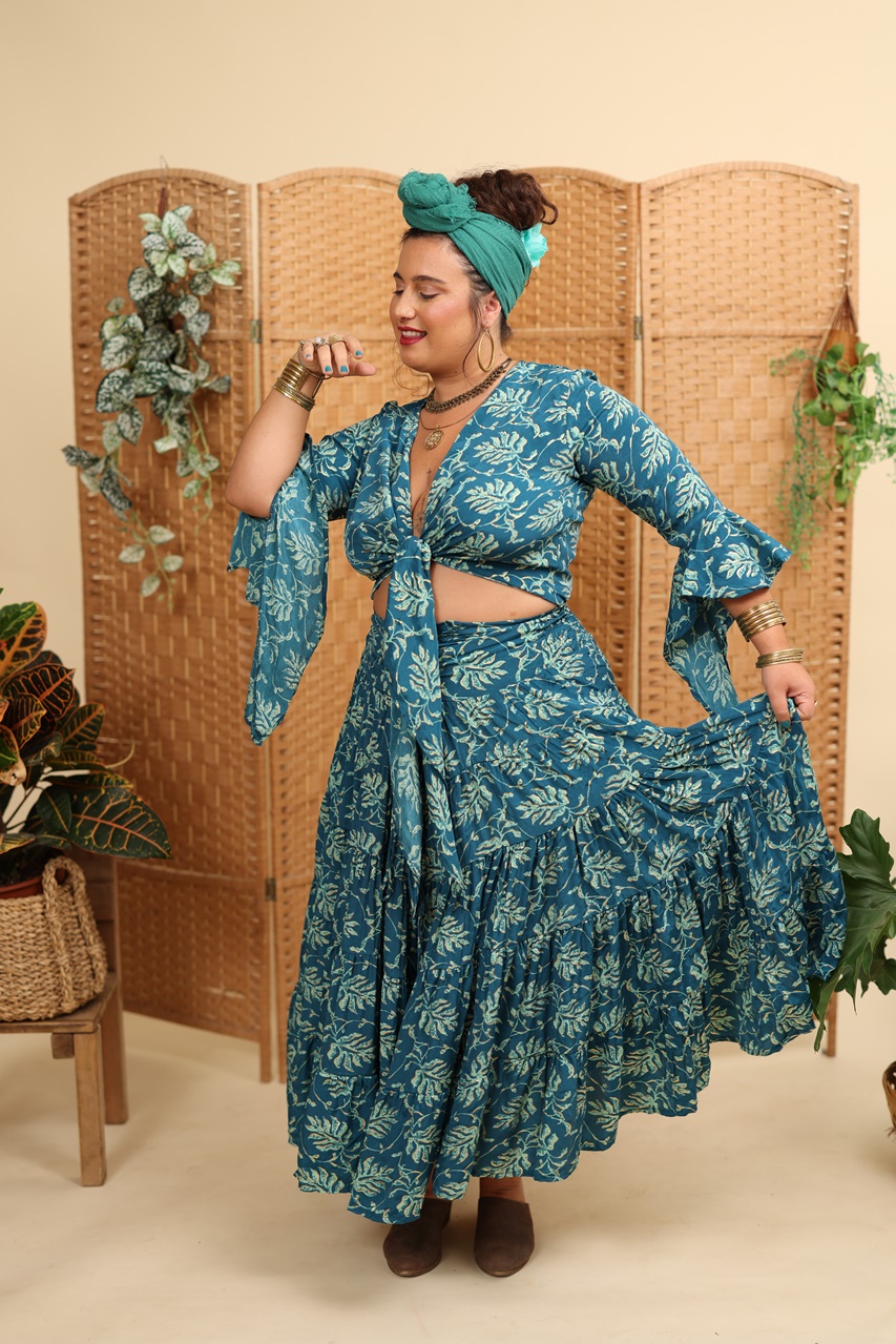 עליונית שפע plus size