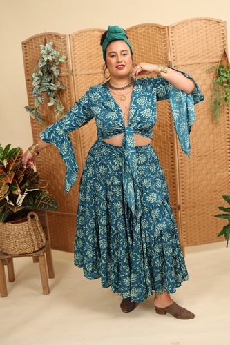 עליונית שפע plus size
