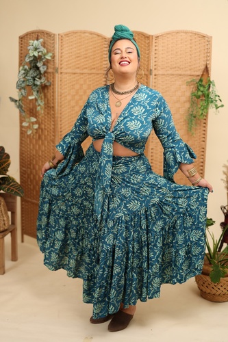 עליונית שפע plus size