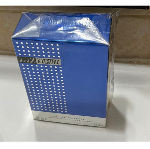 בושם לגבר דנהיל
