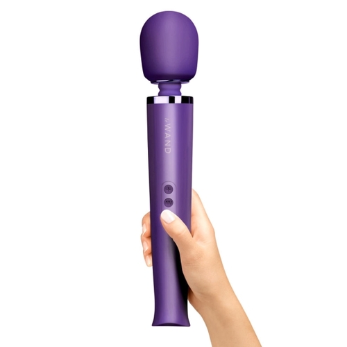 סופר מגי'ק וונד   Le Wand-Rechargeable Vibrating Massager  יצירת אומנות של עולם המסאגרים