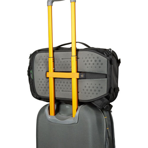 תיק גב שחור למצלמה Lowepro Trekker Lite BP 150