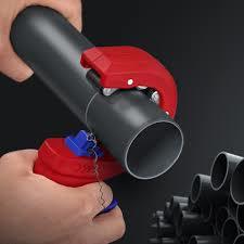 חותך צינורות ניקוז מפלסטיק KNIPEX