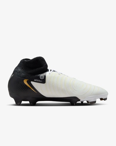 נעלי כדורגל חצי מקצועיות Nike Phantom LUNA II Pro