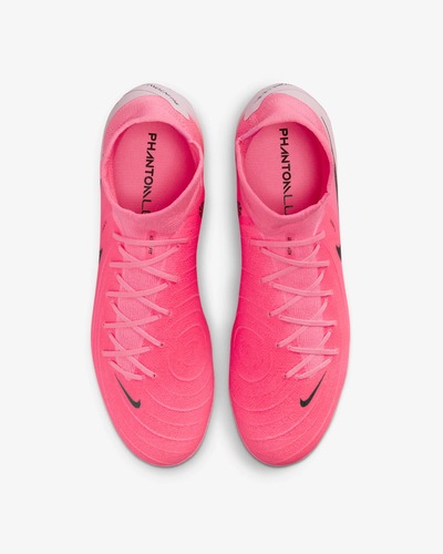 נעלי כדורגל חצי מקצועיות Nike Phantom LUNA II Pro