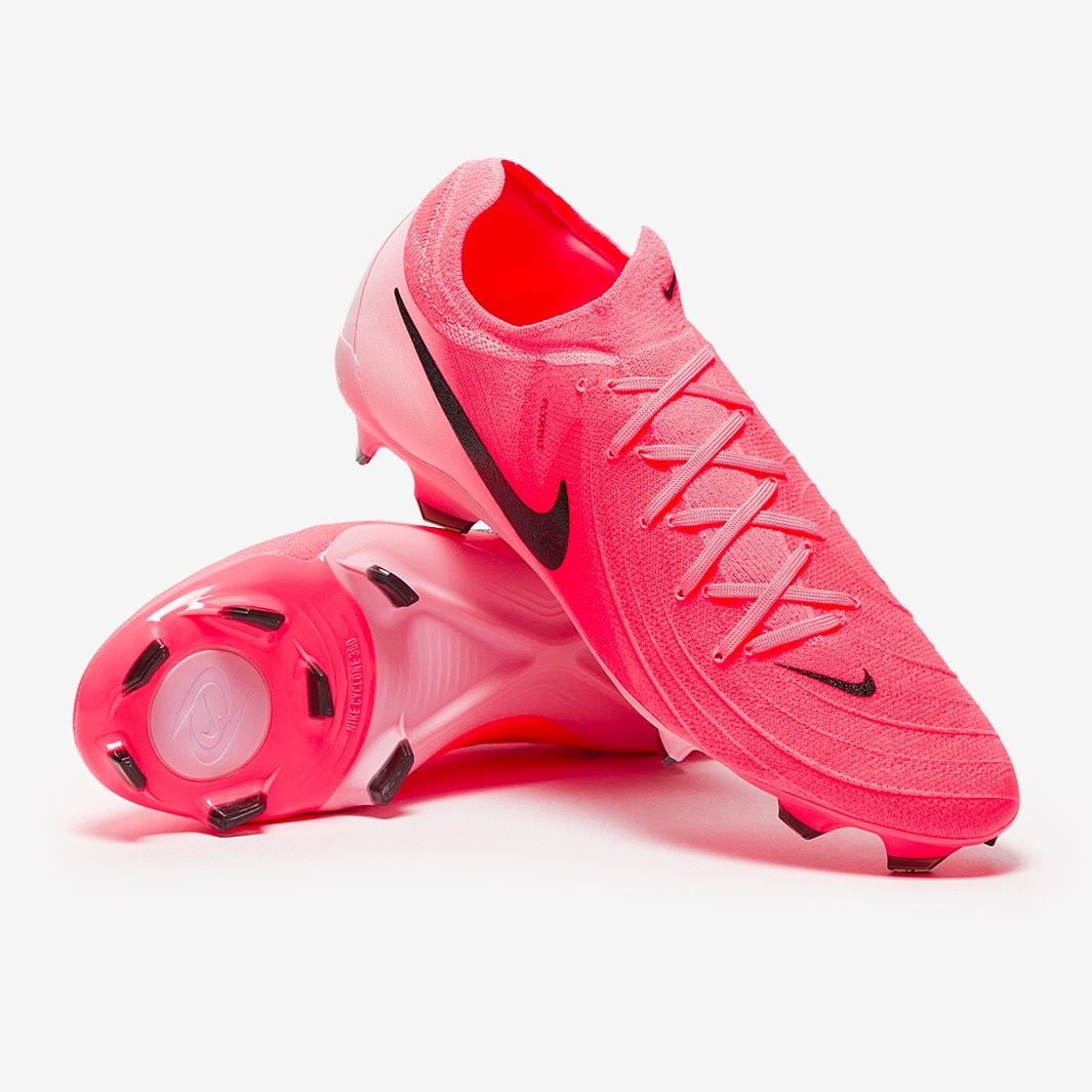 נעלי כדורגל חצי מקצועיות Nike Phantom GX II Pro