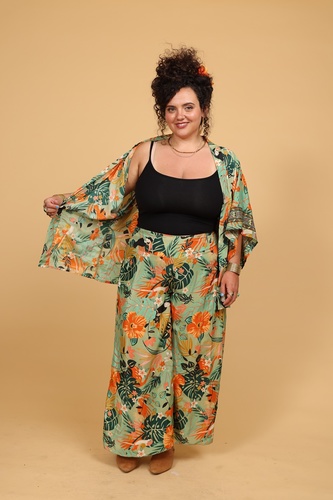 עליונית קימונו קצרה plus size
