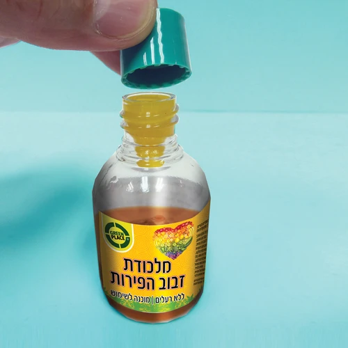 מלכודת ביתית לניטור ולכידת זבוב הפירות אדום העין