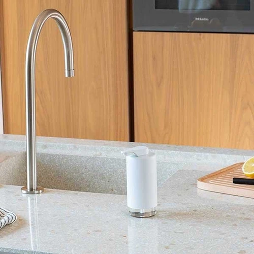 דיספנסר לסבון ידיים לבן מינרלי SinkStyle ברבנטיה | עולם הפרזול 08