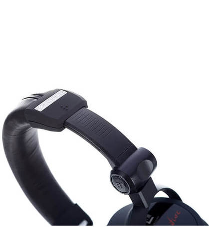 אוזניות אולפן איכותיות Closed-back בטכנולגיית S-Logic Plus עם דרייבר 40mm וכבל נתיק