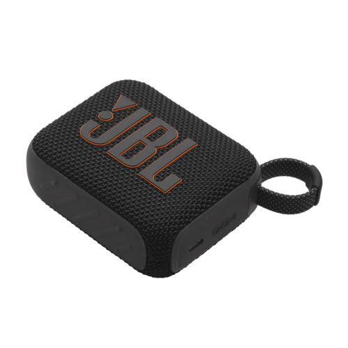  מבט קדמי של רמקול ה-JBL Go 4 בצבע שחור, עם הלוגו של JBL באותיות גדולות בצבע כתום.