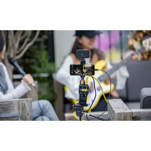 מתאם מיקרופון מקצועי כניסה כפולה חיבור USB-C דגם Saramonic SmartRig+ UC