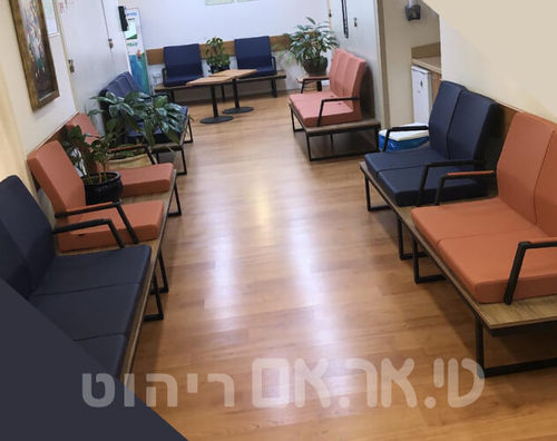 ספסלי המתנה