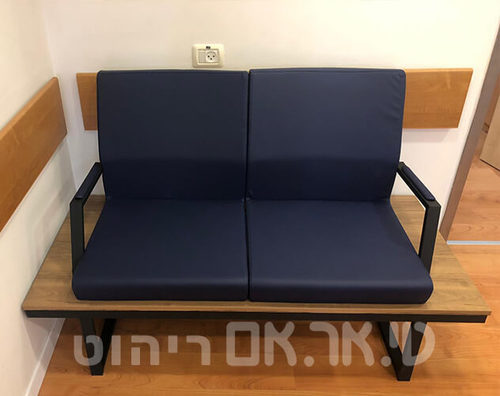 ספסל דו מושבי
