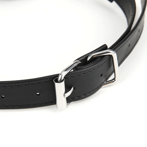 גאג בול קינקי שחור בד סקוץ עם מצבטי פטמות Lux Fetish - Breathable Ball Gag With Nipple Chain