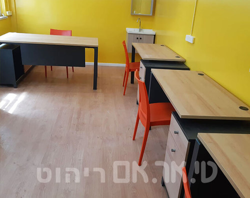 שולחן מחשב