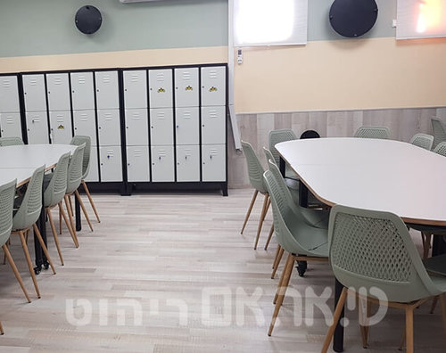 שולחן ישיבות