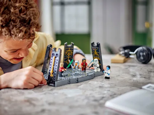 # מלחמת הכוכבים - דו-קרב של אסוקה טאנו על פרידייה 75385 LEGO