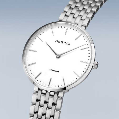 Bering 19334-004 נשים טיטניום קל מאוד