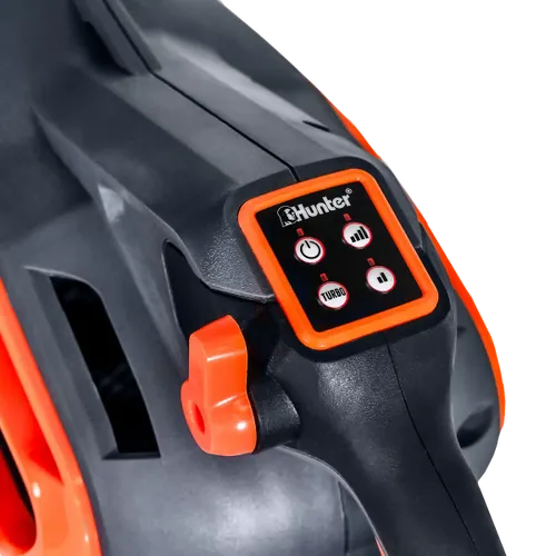 מפוח עלים נטען 40 וולט BRUSHLESS+ 2 סוללות 4 אמפר ומטען כפול BLASTER דגם HUNTER 102903-012