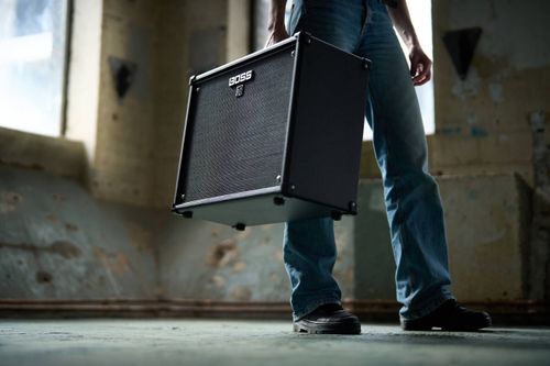 זוית נוספת Boss Katana-100 Gen 3 Guitar Amplifier