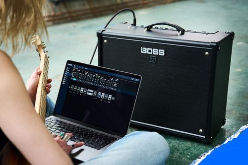 זוית נוספת Boss Katana-100 Gen 3 Guitar Amplifier