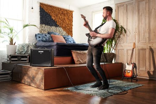 זוית נוספת Boss Katana-50 Gen 3 Guitar Amplifier