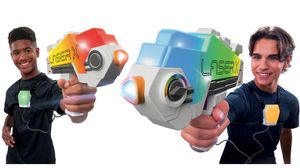 ערכת קרב לייזר טאג Laser X Ultra אולטרא לשני שחקנים עם שני רובי לייזר ושני אפודים