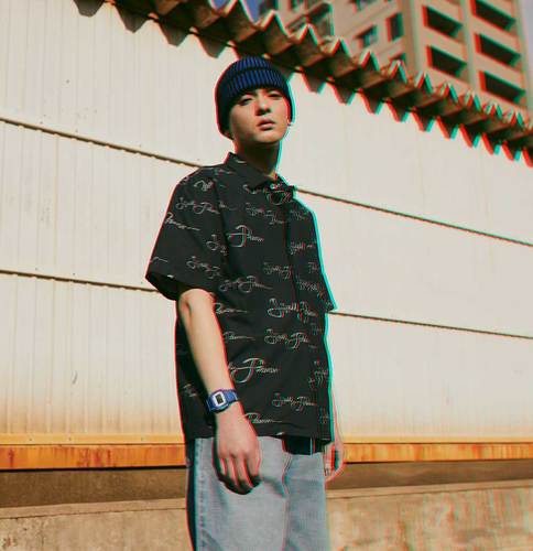 שעון יד ג'י-שוק קארבון א-סימטרי מטורף DWE-5600PR-2D4