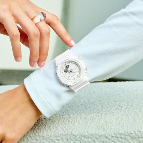 שעון יד ג'י-שוק יוניסקס קארבון GMA-P2100-7ADR3