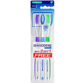 שלישיית מברשות שיניים | Sensodyne Sensitive