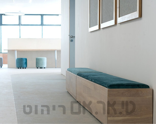 ספסלי המתנה
