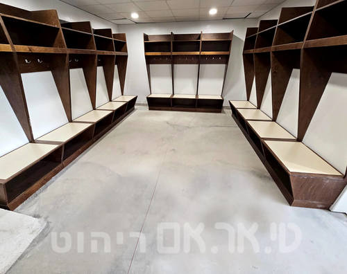 חדר הלבשה מעץ באשדוד
