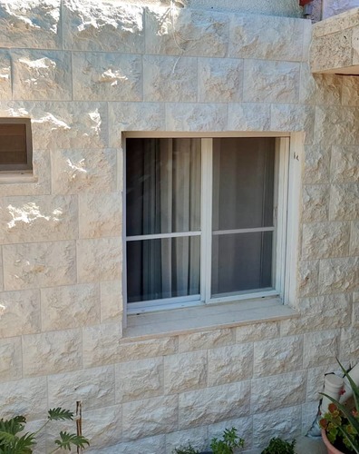 חיפוי קיר דמוי אבן ירושלמי דגם חברון
