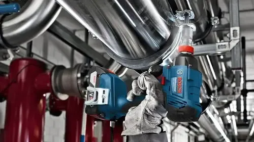 סט נטען מקצועי 18V אימפקט רטיטה + פטישון + משחזת + 2 סוללות 5Ah מגיע עם תיק נשיאה Bosch