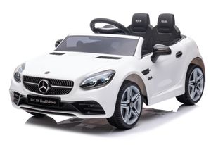 מכונית ממונעת 12V לילדים בדמות מרצדס Mercedes Benz SLC 300 עם שלט רחוק להורים, 2 מהירויות, אורות ומושב כפול - לבן
