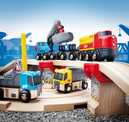 סט רכבות ומשאיות להעמסה ופריקה מעץ  