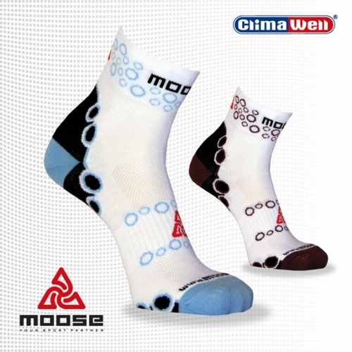 גרבי ריצה לנשים עם סיב מנדף זיעה  CLIMAWELL של MOOSE