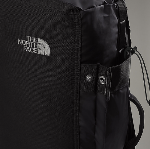 תיק נסיעות BASE CAMP VOYAGER DUFFEL 32L  שחור לבן - The North Face