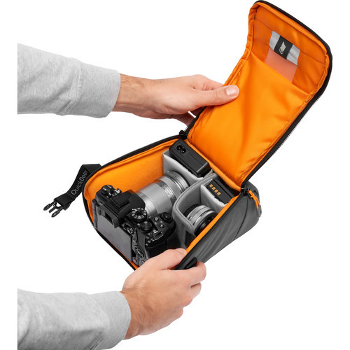 נרתיק למצלמה Lowepro GearUp Creator Box Medium II