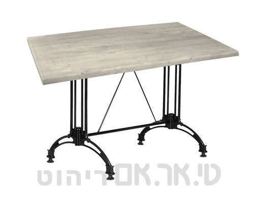 שולחן אוכל לבית קפה