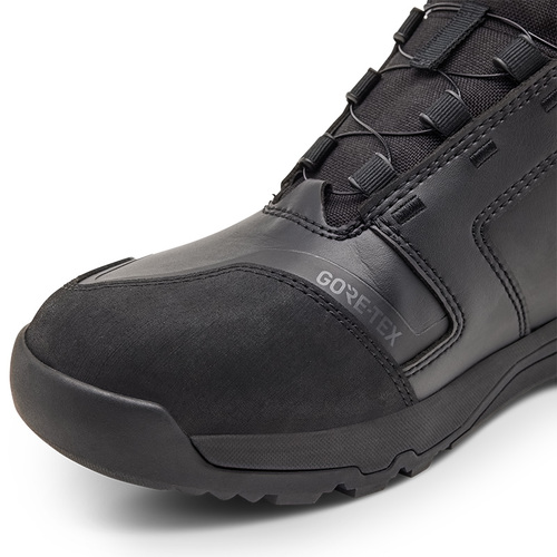 מגף אדונצ'ר קצר פוקס שחור - FOX DEFEND ADV BOOTS