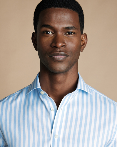 חולצה גזרת קלאסיק -Sky blue wide stripe non-iron twill cutaway classic fit 