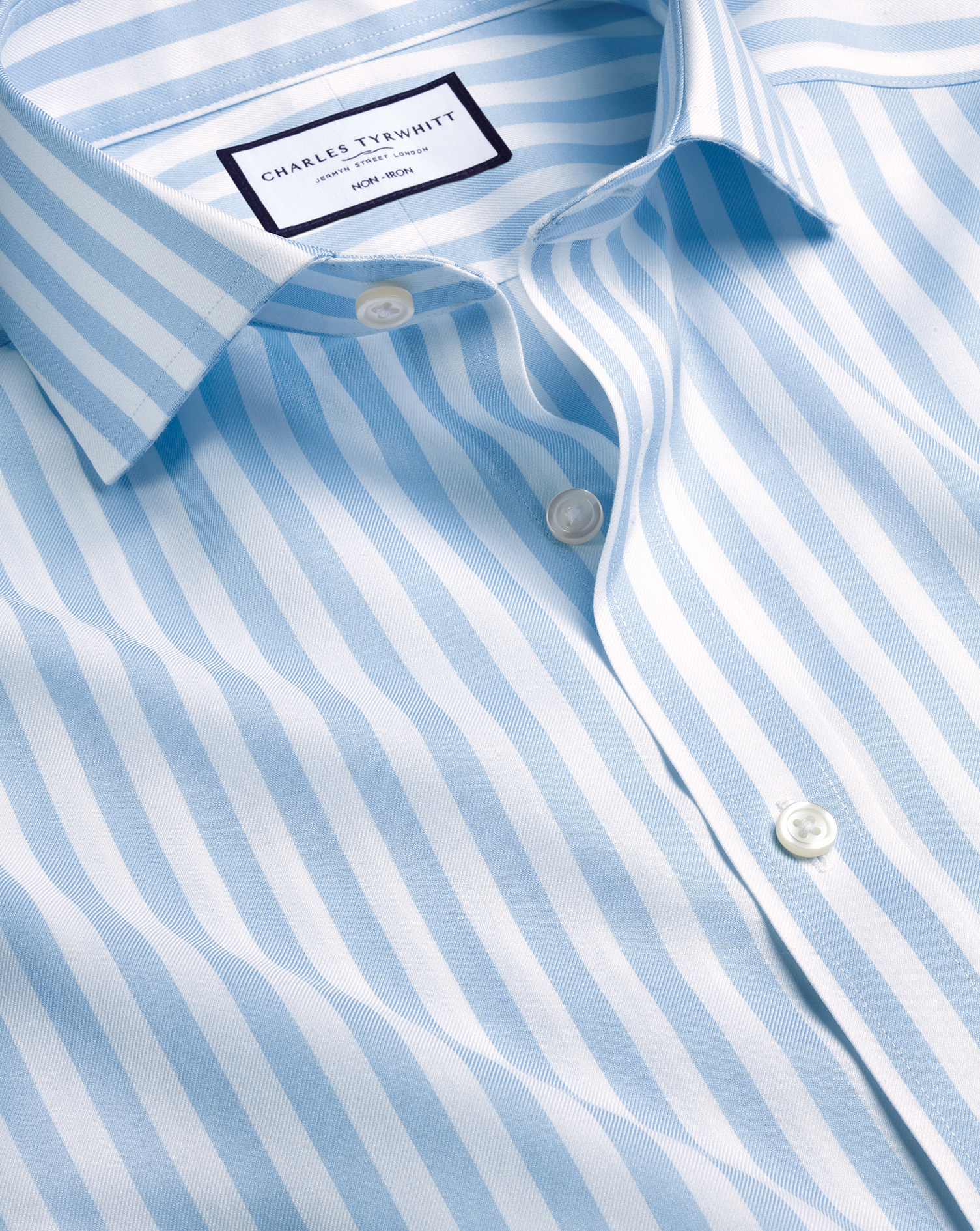 חולצה גזרת סלים -Sky blue wide stripe non-iron twill cutaway slim fit 