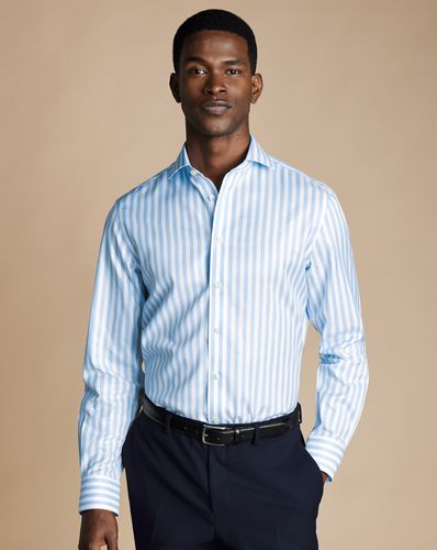 חולצה גזרת אקסטרה סלים -Sky blue wide stripe non-iron twill cutaway extra slim fit 