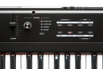 פסנתר חשמלי 88 קלידים נייד KURZWEIL KA50