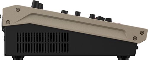 זוית נוספת Roland VR-6HD Direct Streaming AV Mixer